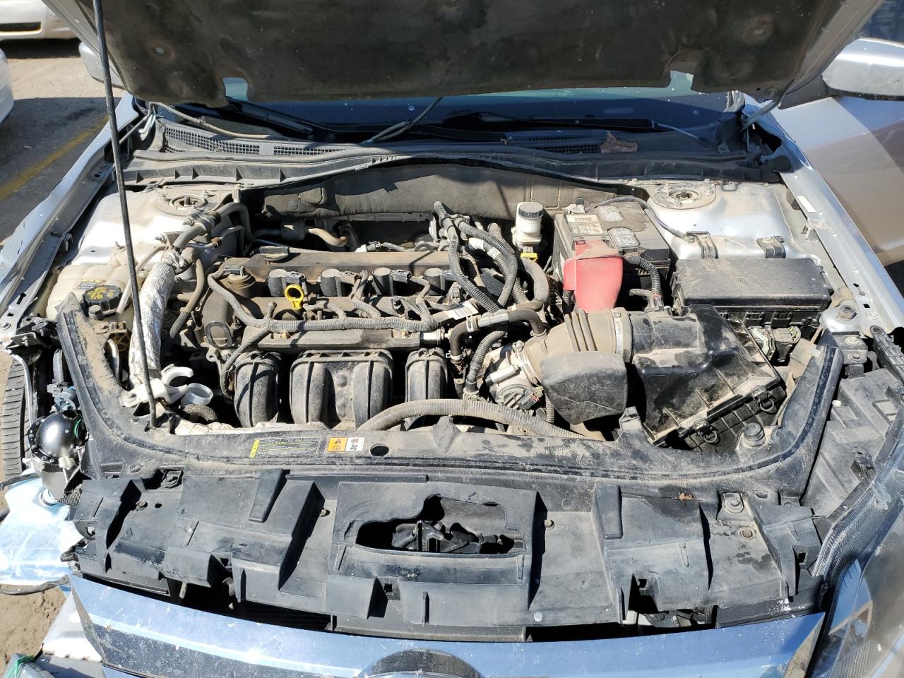 2011 Ford Fusion Se VIN: 3FAHP0HAXBR261883 Lot: 81754225