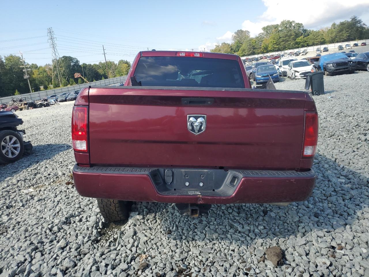 2018 Ram 1500 St VIN: 1C6RR6KG7JS292561 Lot: 91859075