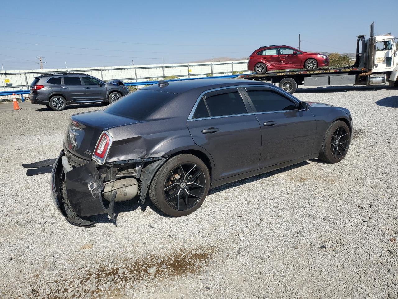 2015 Chrysler 300 Limited 2C3CCAAG5FH931270 photo #4