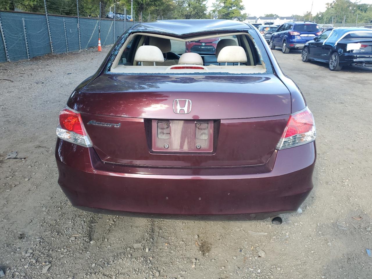 2010 Honda Accord Lx VIN: 1HGCP2F31AA093050 Lot: 84463435