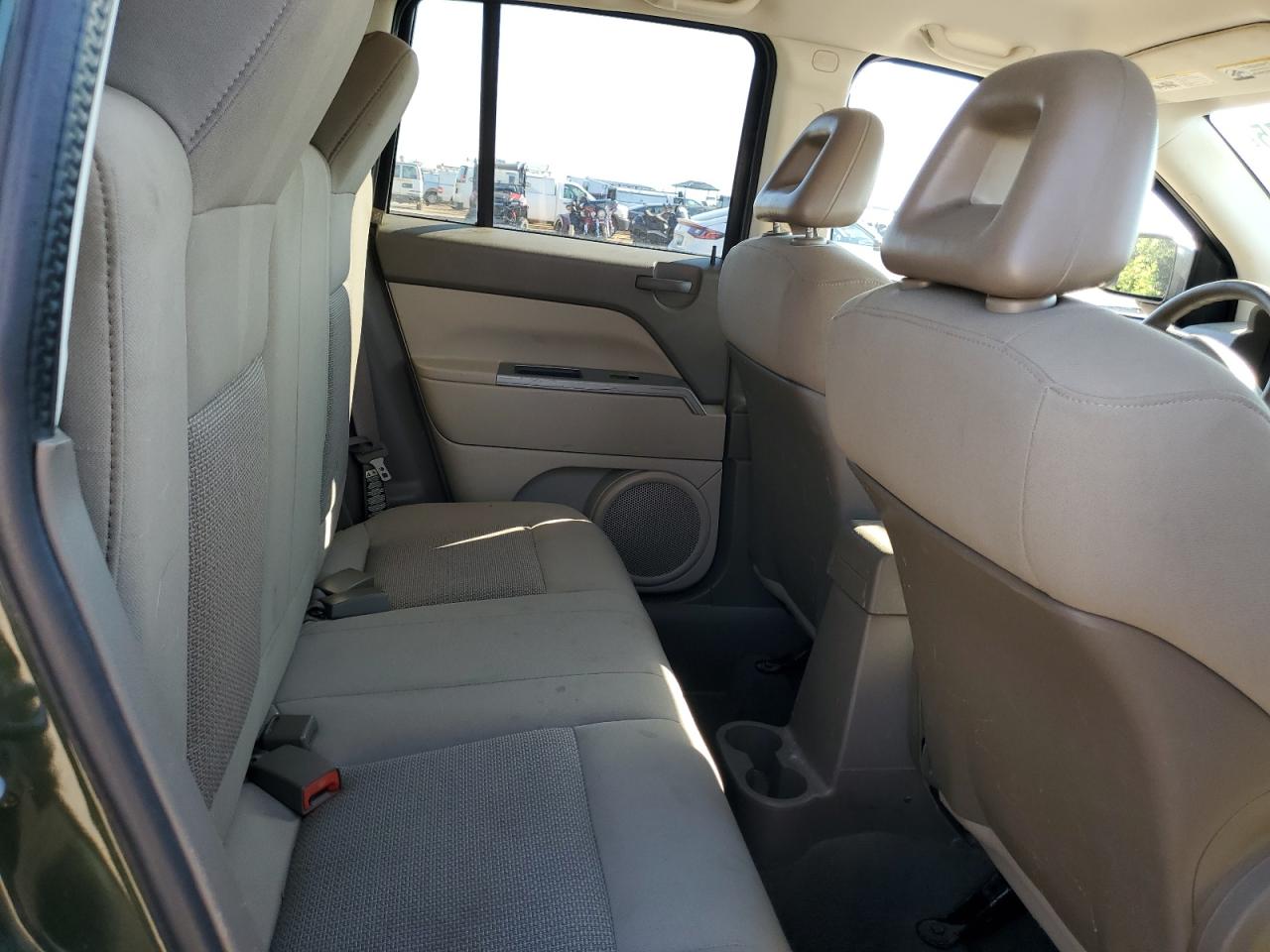 2007 Jeep Compass VIN: 1J8FT47W27D315204 Lot: 80205875