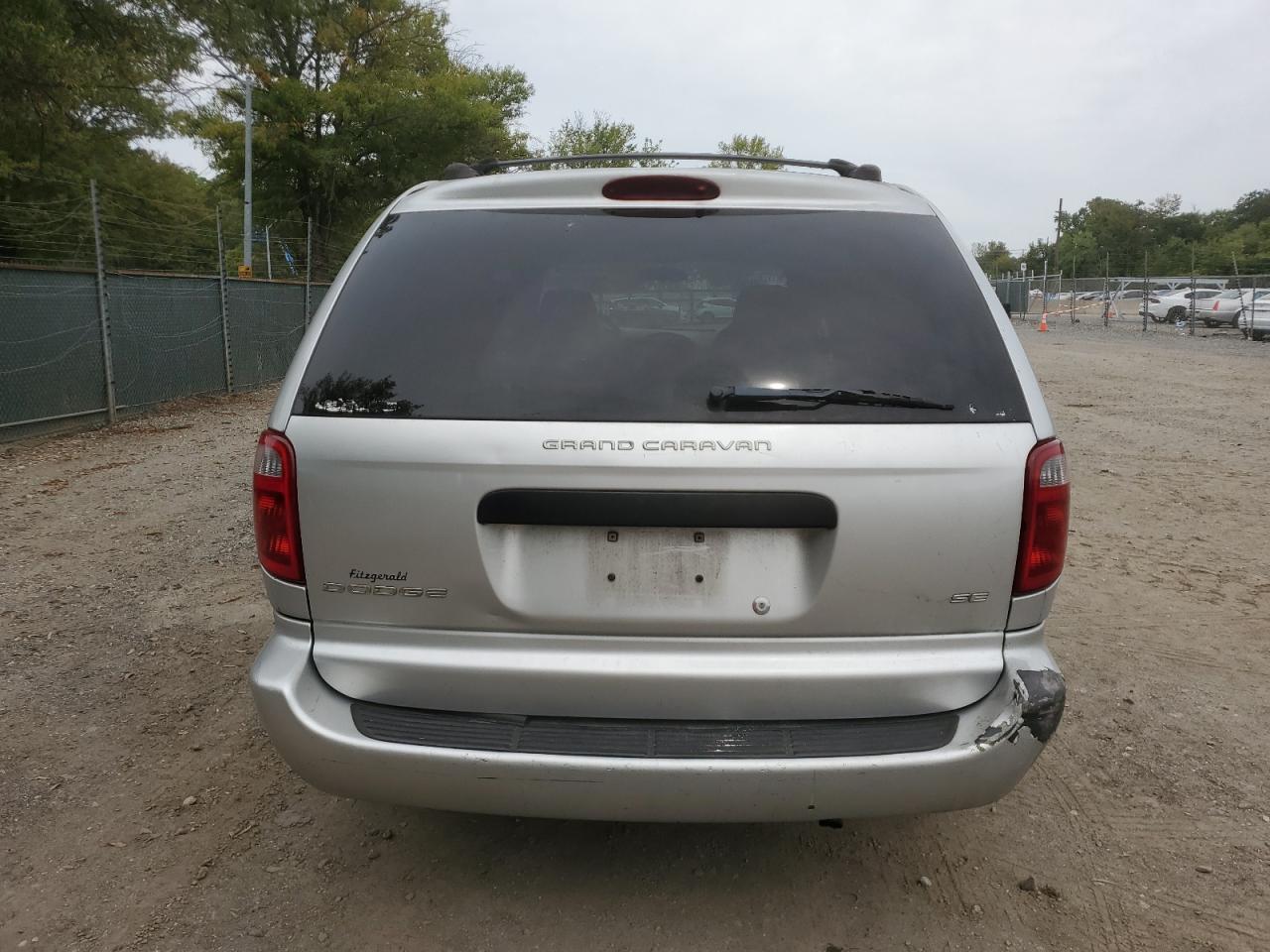 2003 Dodge Grand Caravan Se VIN: 1D4GP24R73B286570 Lot: 84036455