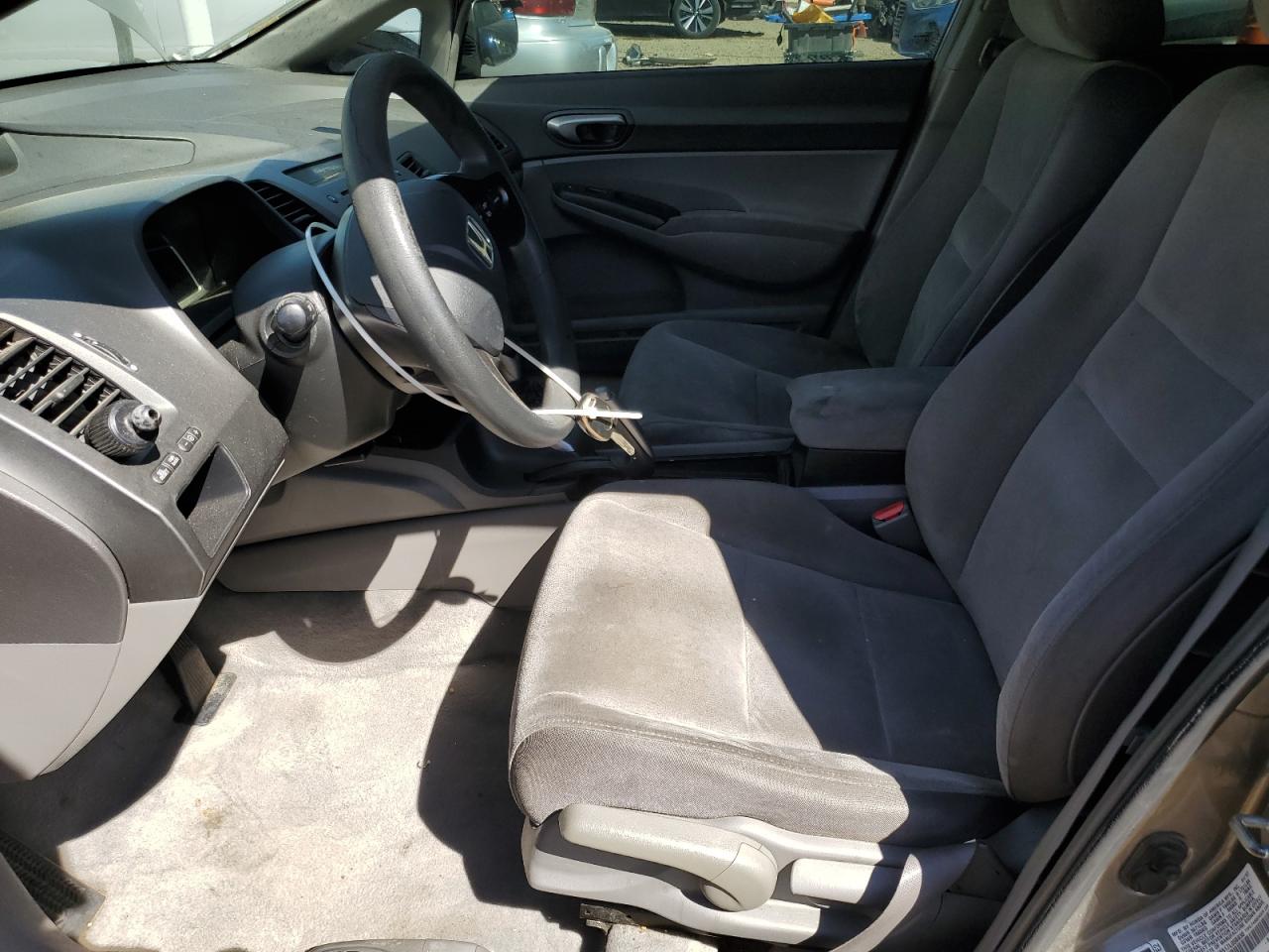 2007 Honda Civic Lx VIN: 1HGFA16517L056930 Lot: 80125045