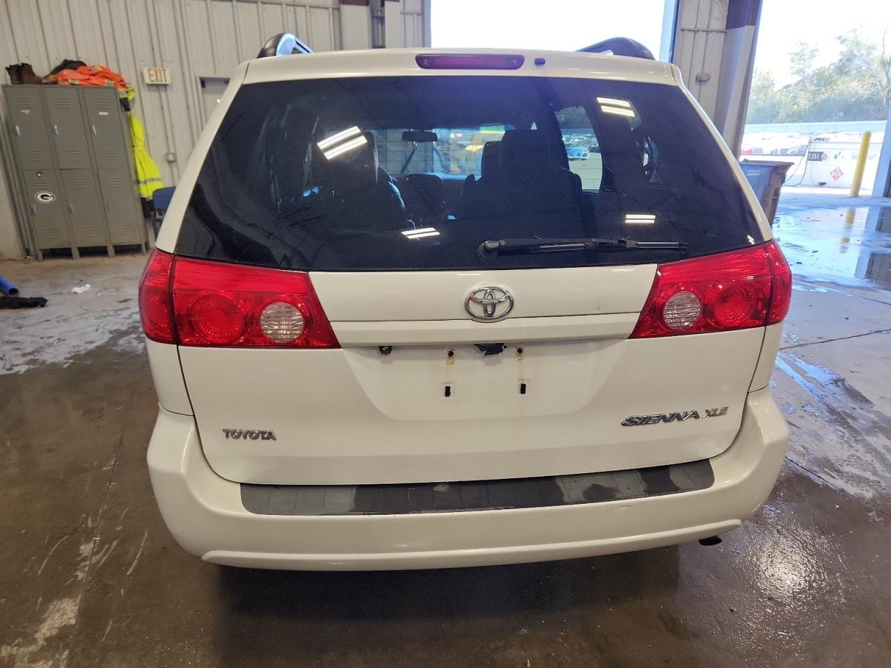 2009 Toyota Sienna Xle VIN: 5TDZK22C19S272068 Lot: 84283095