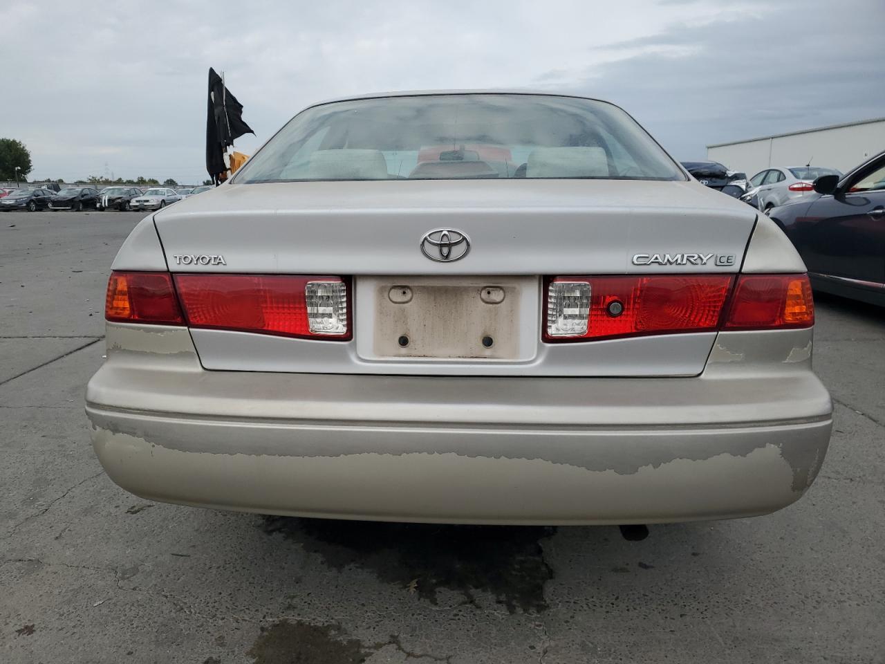 2001 Toyota Camry Ce VIN: 4T1BG22K71U093894 Lot: 84290245