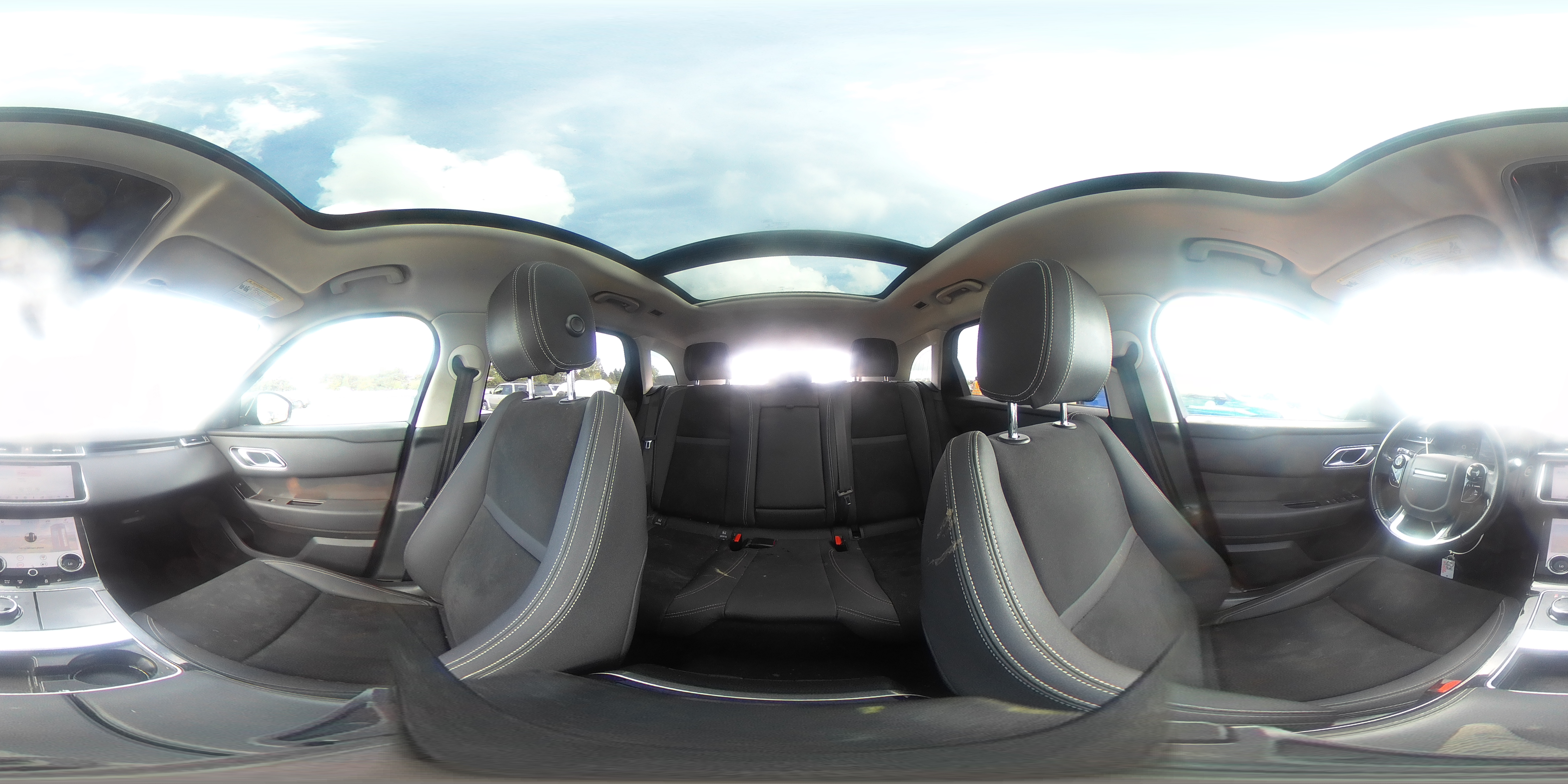 2019 Land Rover Range Rover Velar VIN: SALYA2EX3KA210874 Lot: 84028095