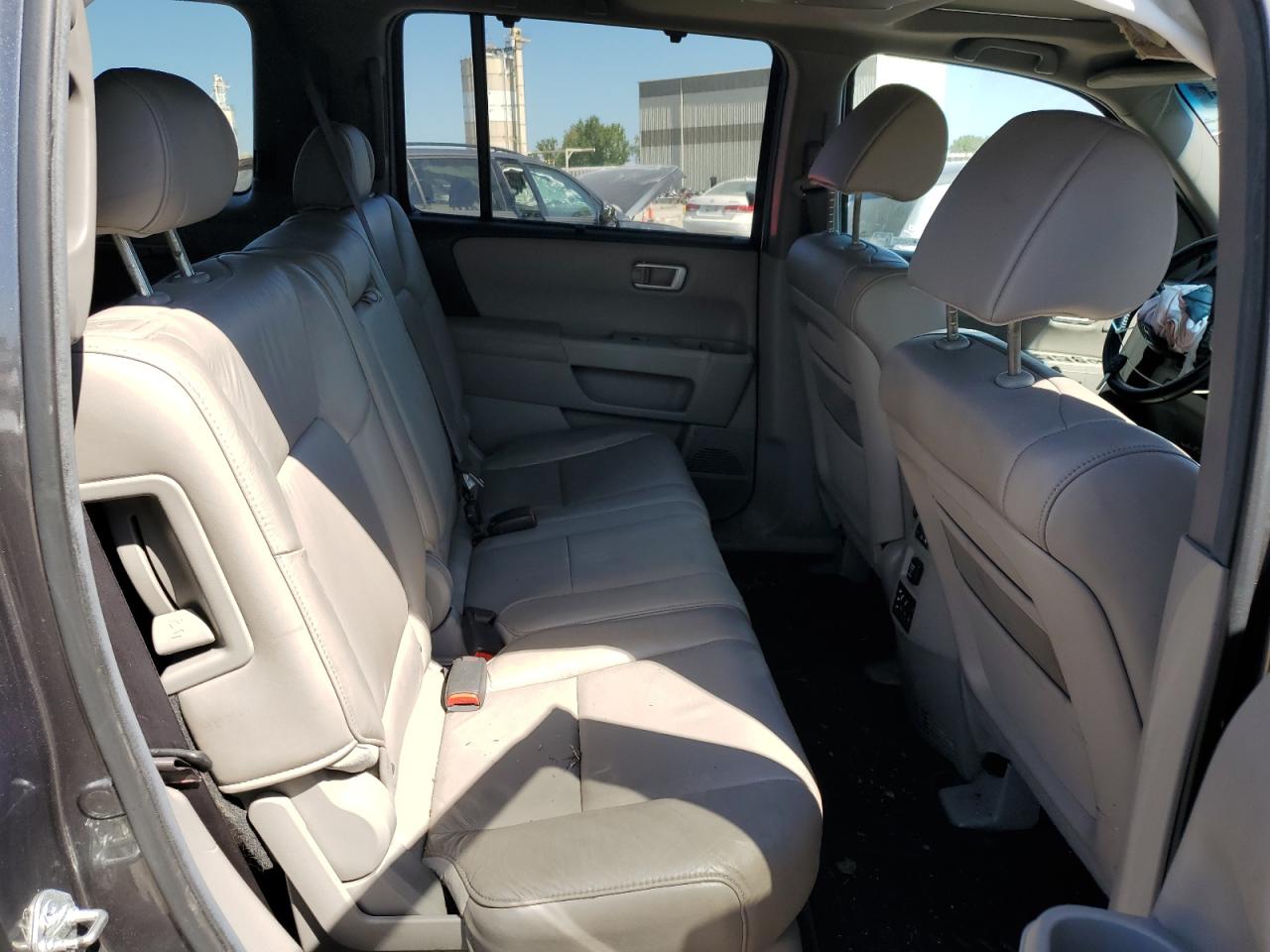 2011 Honda Pilot Touring VIN: 5FNYF4H95BB090875 Lot: 81845545