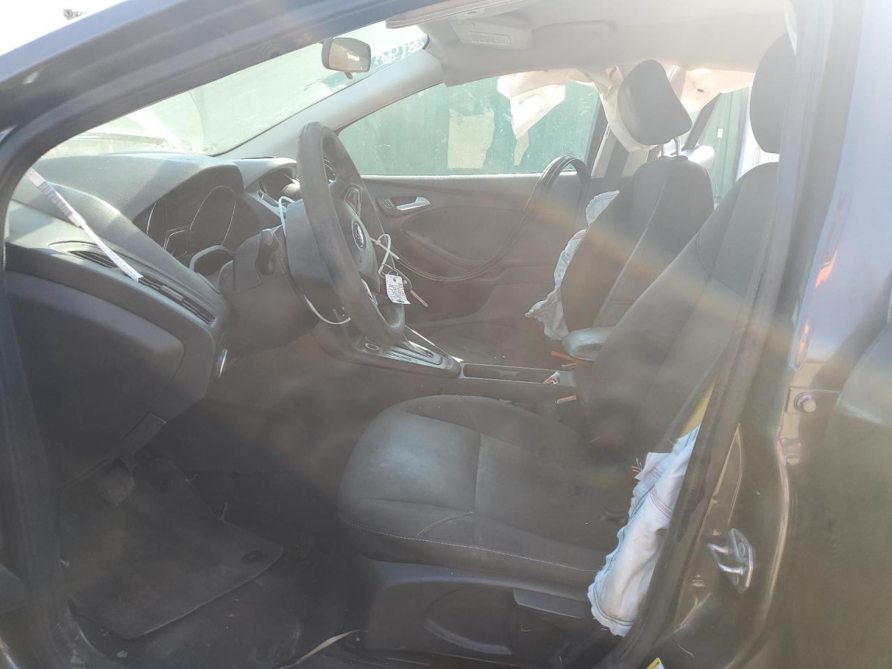 2017 Ford Focus Se VIN: 1FADP3K25HL217797 Lot: 81098575