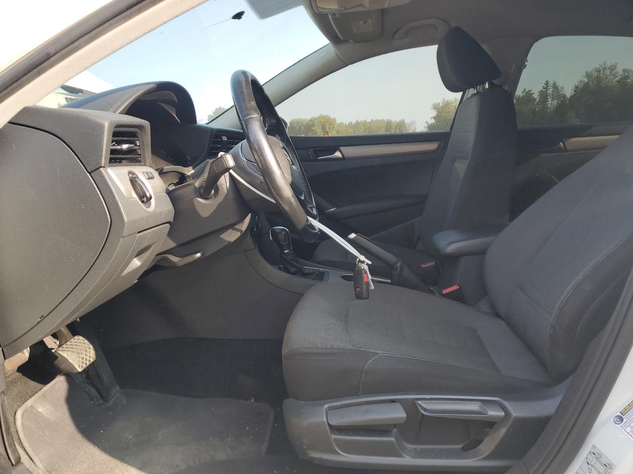 2020 Volkswagen Passat S VIN: 1VWAA7A39LC006012 Lot: 70573975