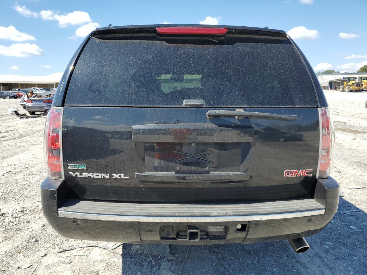 2012 GMC Yukon Xl Denali VIN: 1GKS2MEF9CR324138 Lot: 81835335
