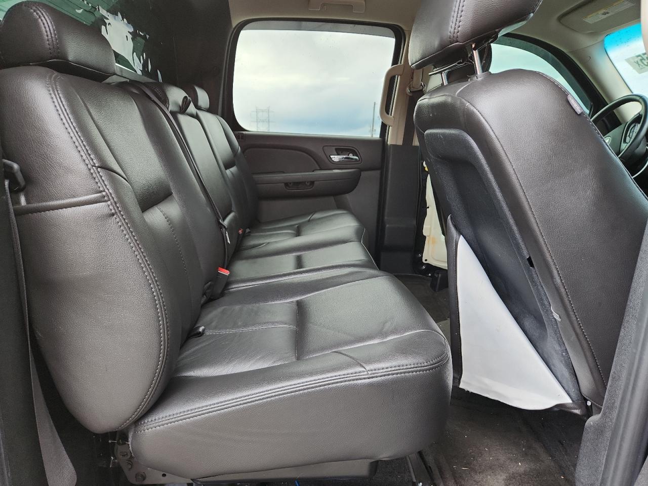 2010 Chevrolet Avalanche Ls VIN: 3GNVKEE01AG211346 Lot: 81792455