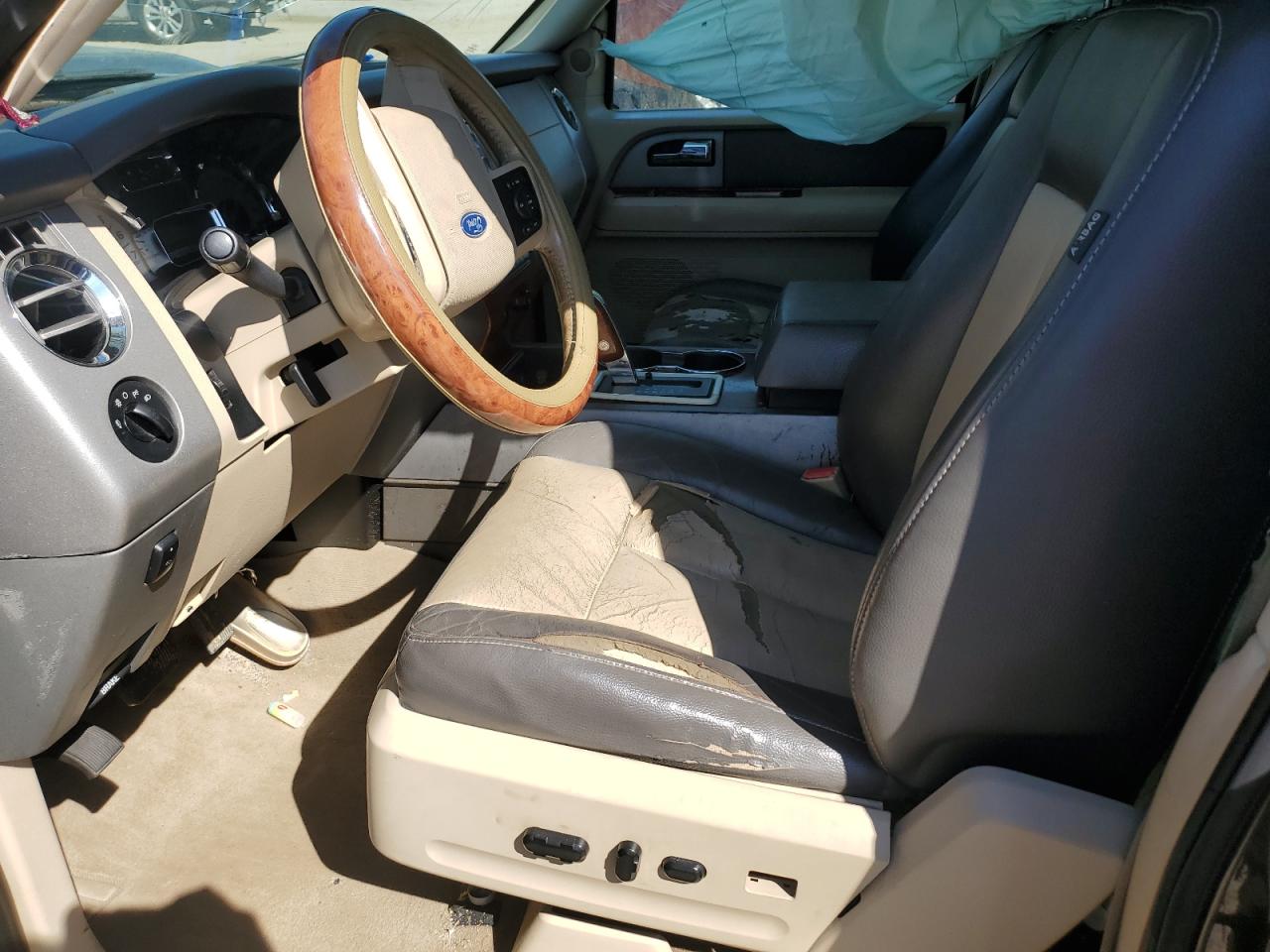 2008 Ford Expedition Eddie Bauer VIN: 1FMFU17508LA02133 Lot: 70284795