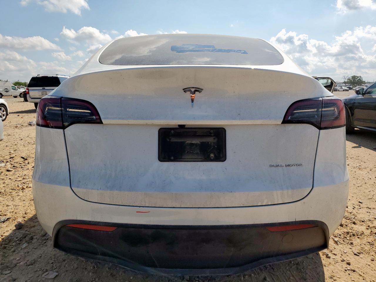 2025 Tesla Model Y VIN: 7SAYGDEE5SF308850 Lot: 80363945