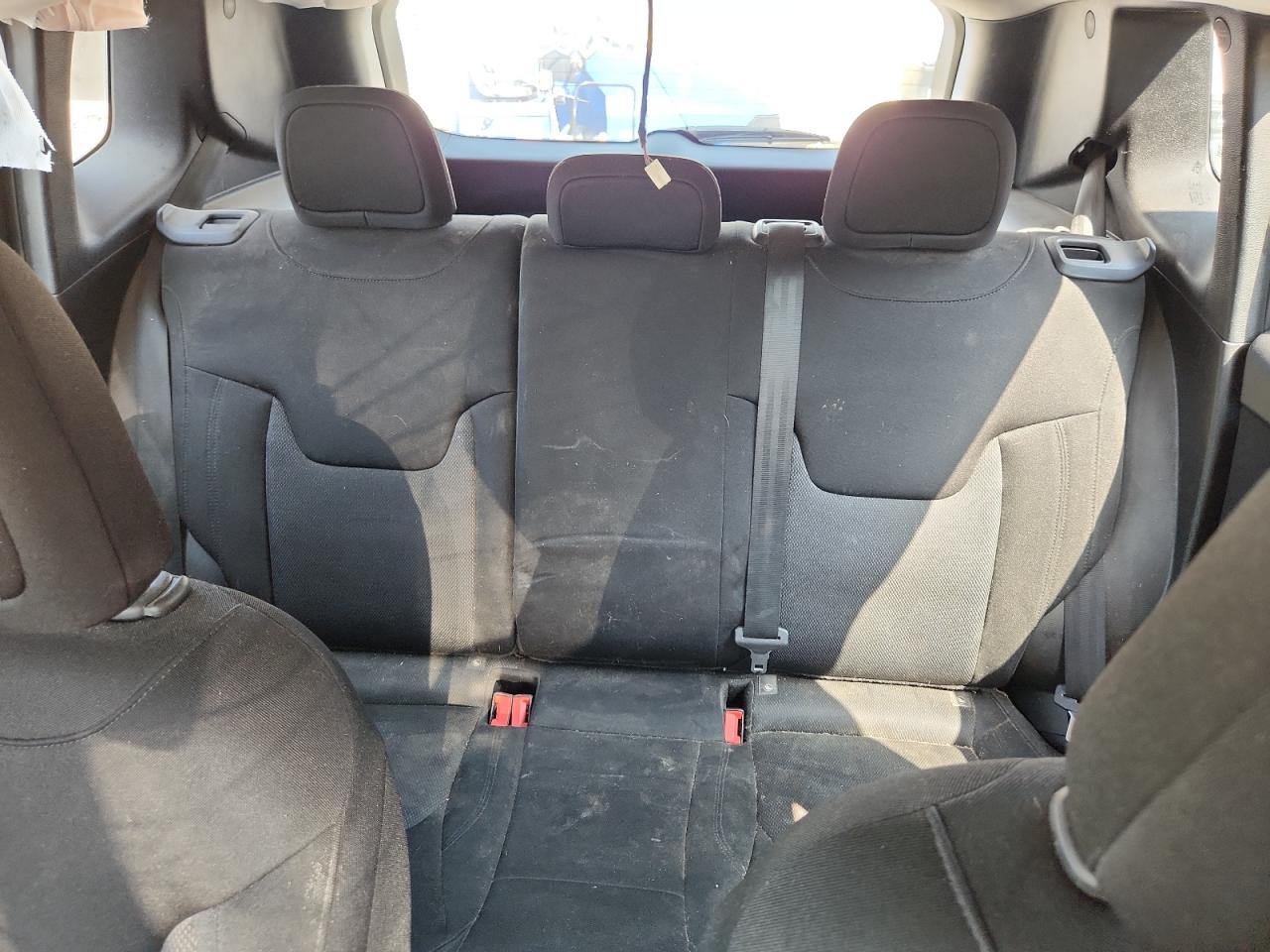 2018 Jeep Renegade Sport VIN: ZACCJBAB1JPH10073 Lot: 70728345