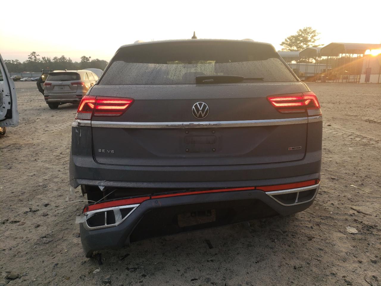 2020 Volkswagen Atlas Cross Sport Se VIN: 1V26E2CA4LC228113 Lot: 80616625