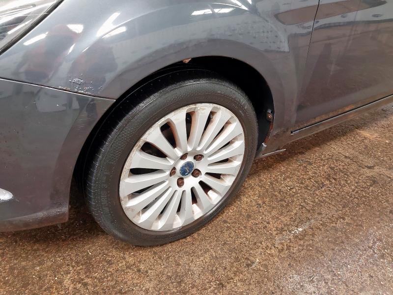 2009 FORD FOCUS TITANIUM 100 1.6 TITANIUM 5DR