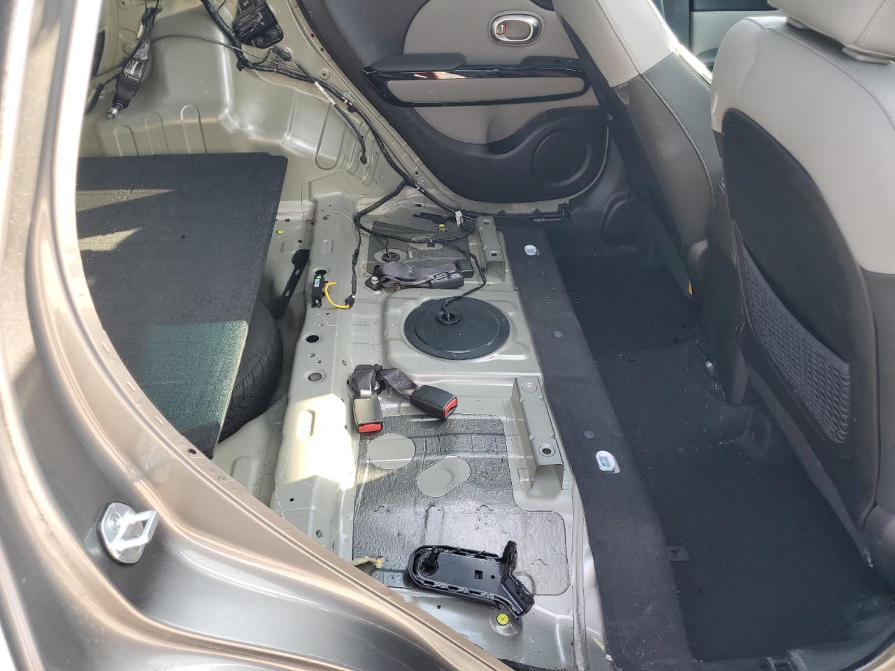 2014 Kia Soul + VIN: KNDJP3A54E7013361 Lot: 80903835