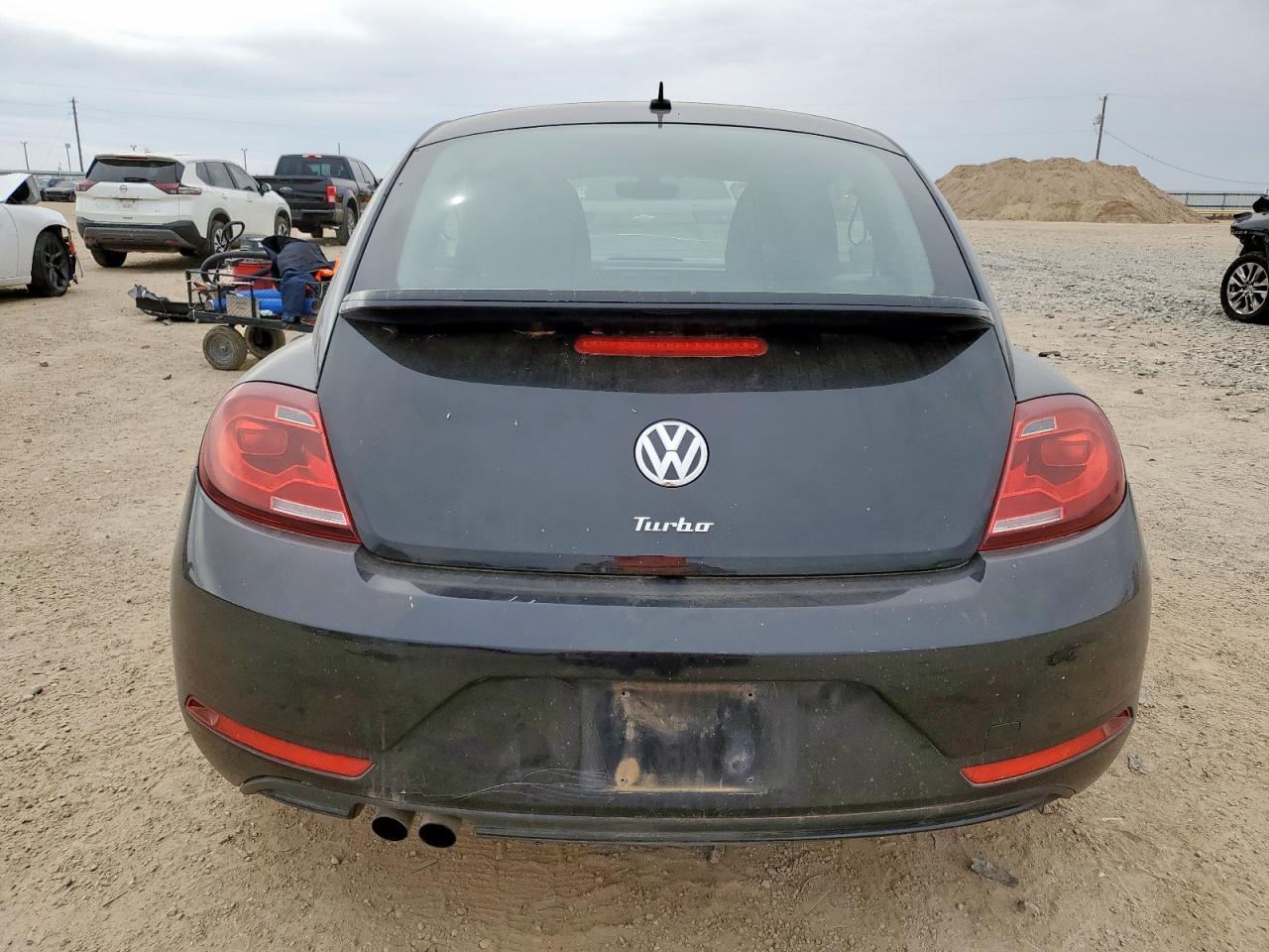 2017 Volkswagen Beetle 1.8T VIN: 3VWF17AT7HM614784 Lot: 84355575