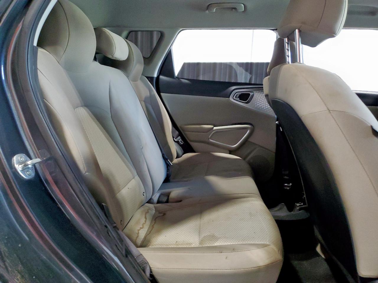 2022 Kia Soul Lx VIN: KNDJ23AU0N7828596 Lot: 71908155