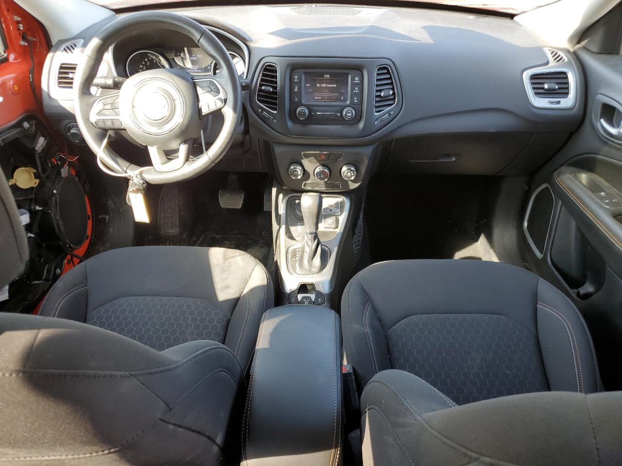 2017 Jeep Compass Sport VIN: 3C4NJDAB0HT647460 Lot: 80199615