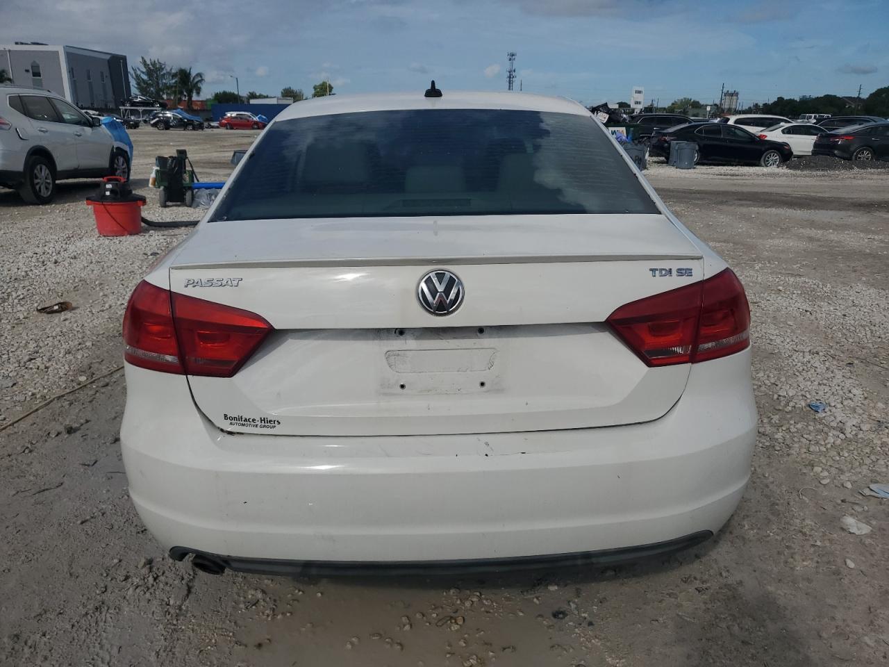 2013 Volkswagen Passat Se VIN: 1VWBH7A35DC127329 Lot: 83778165