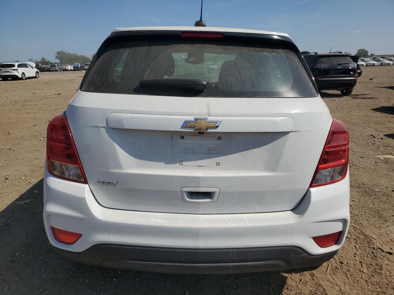 2018 Chevrolet Trax Ls VIN: KL7CJKSB7JB601347 Lot: 80806785