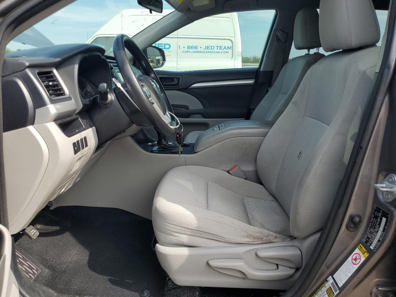 2016 Toyota Highlander Le VIN: 5TDBKRFH4GS298516 Lot: 81642605