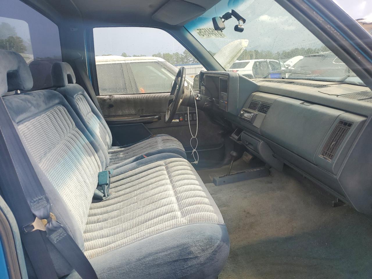 1992 Chevrolet Gmt-400 K1500 VIN: 1GCEK14K7NZ229943 Lot: 81644575