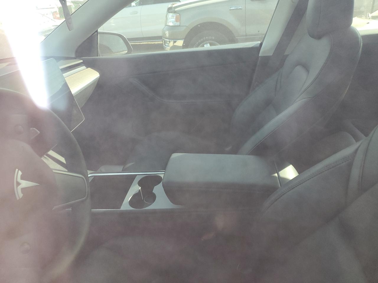 2022 Tesla Model Y VIN: 7SAYGDEF4NF444433 Lot: 71885595