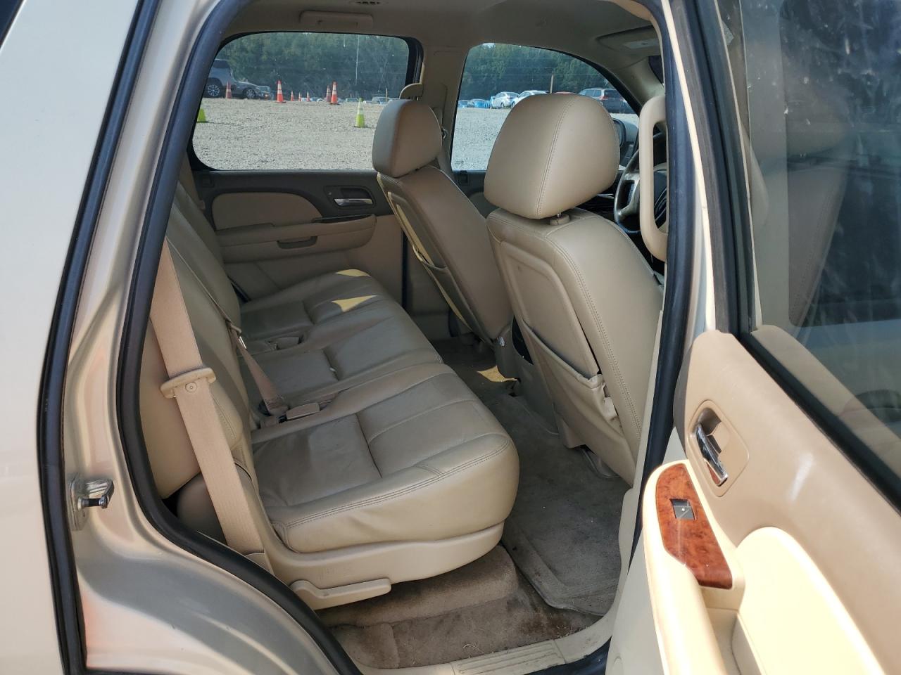 2010 Chevrolet Tahoe C1500 Lt VIN: 1GNMCBE34AR187755 Lot: 71677765