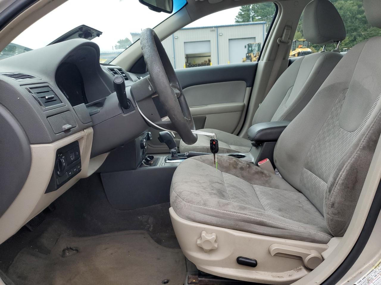 2010 Ford Fusion Se VIN: 3FAHP0HA3AR177449 Lot: 83976945