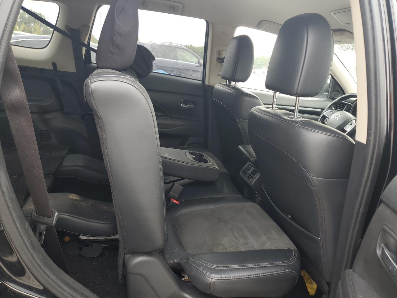 2019 Mitsubishi Outlander Se VIN: JA4AZ3A30KZ044870 Lot: 71838345