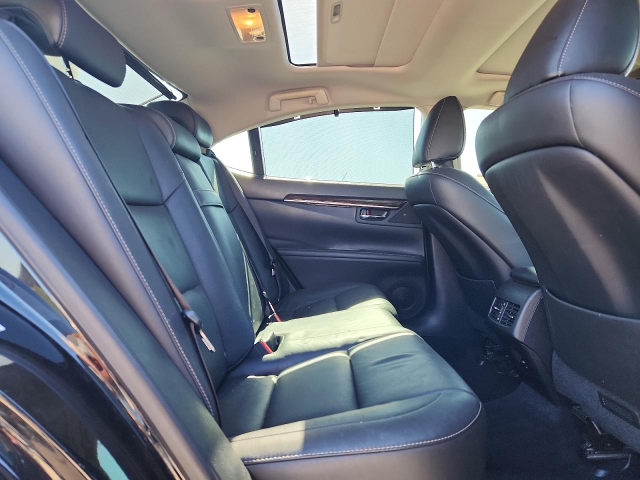 2014 Lexus Es 350 VIN: JTHBK1GGXE2138831 Lot: 70994025