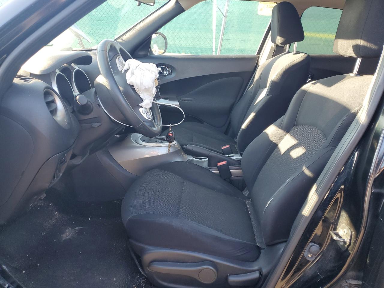 2014 Nissan Juke S VIN: JN8AF5MR2ET353908 Lot: 81139675