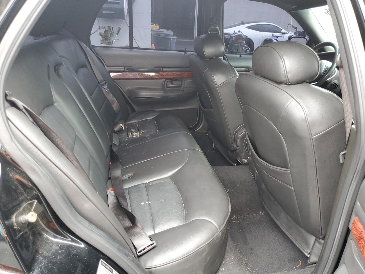 2001 Mercury Grand Marquis Gs VIN: 2MEFM74W91X638013 Lot: 83937085