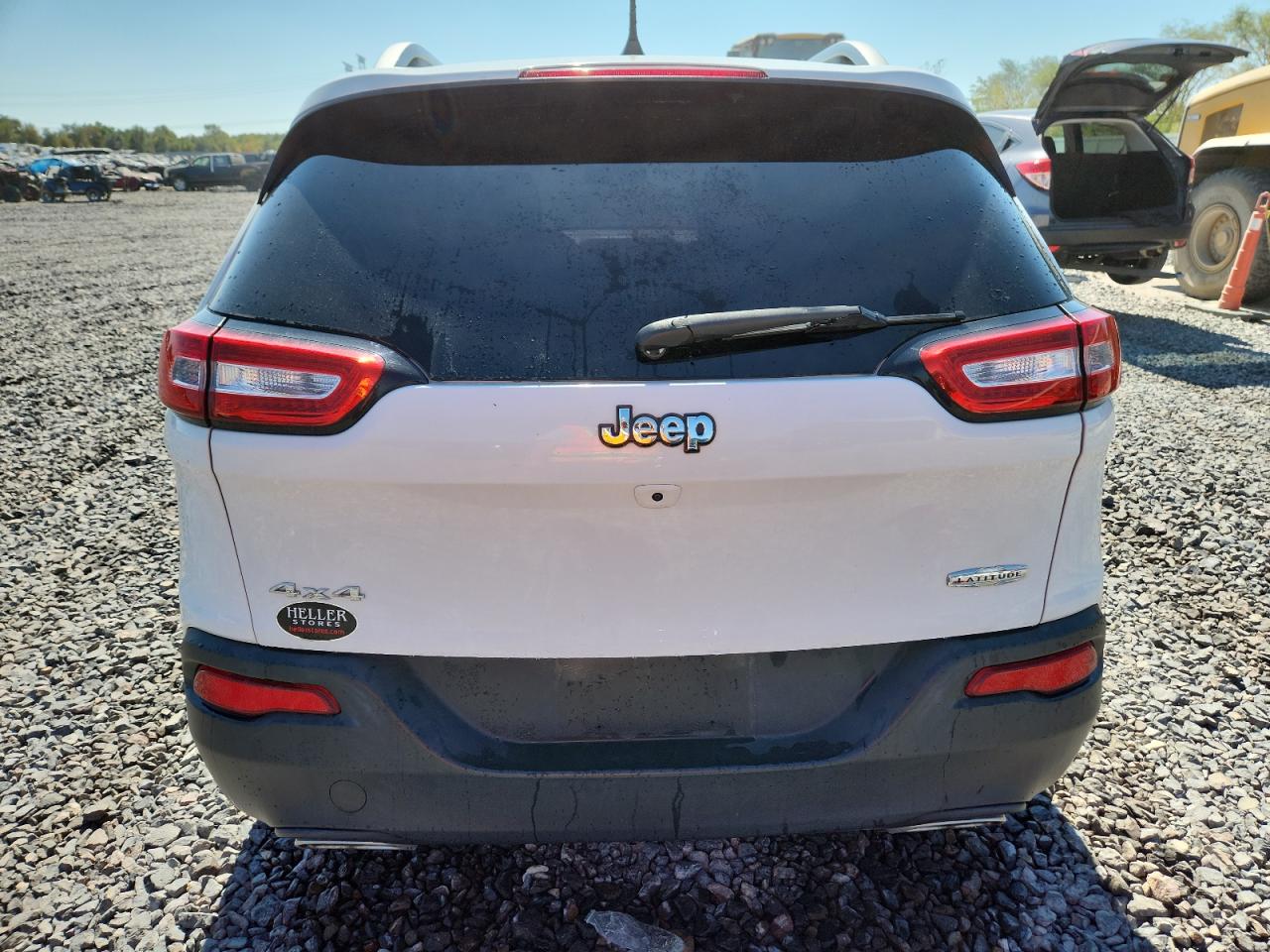 2016 Jeep Cherokee Latitude VIN: 1C4PJMCS9GW204965 Lot: 80809445