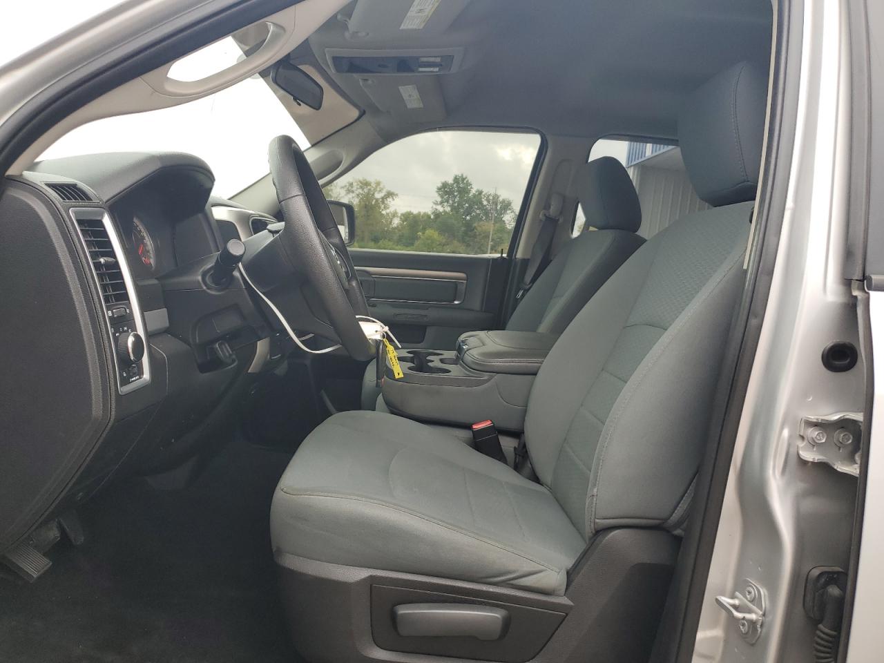 2019 Ram 1500 Classic Slt VIN: 1C6RR6TT5KS584688 Lot: 81569555