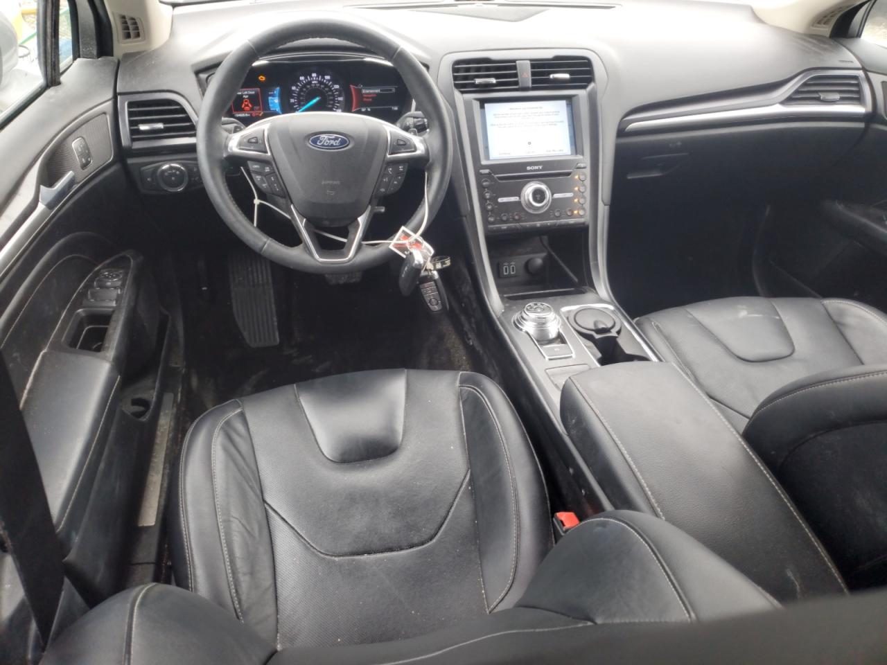 2019 Ford Fusion Titanium VIN: 3FA6P0K90KR102568 Lot: 70560055