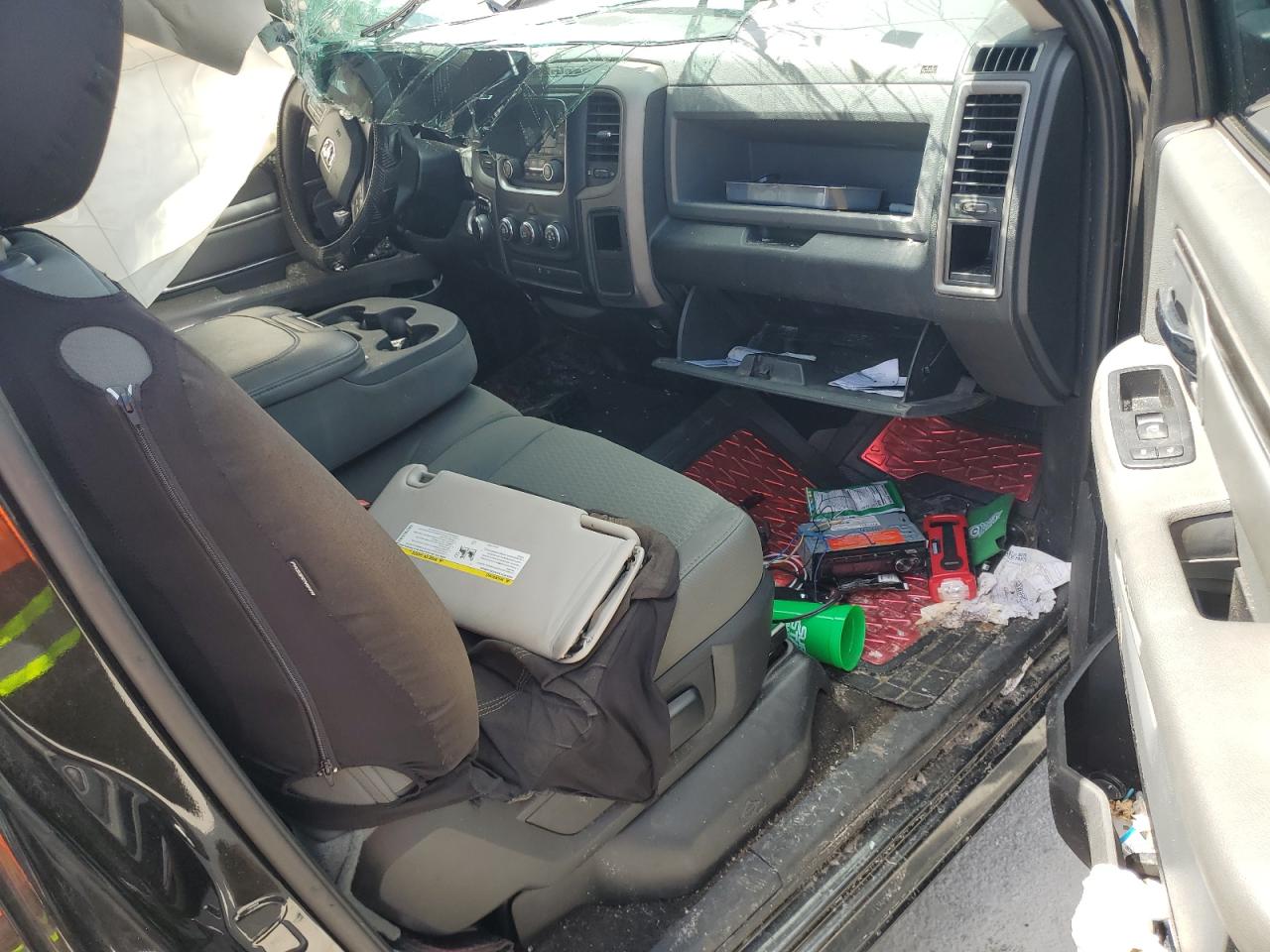 2015 Ram 1500 St VIN: 3C6JR6AT2FG612184 Lot: 70511855