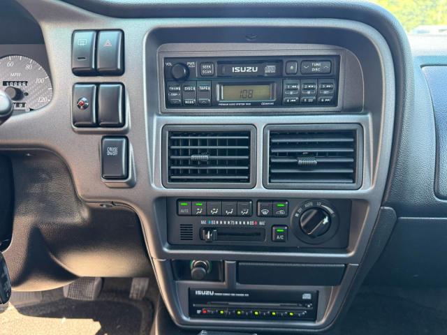 2000 ISUZU VEHICROSS   