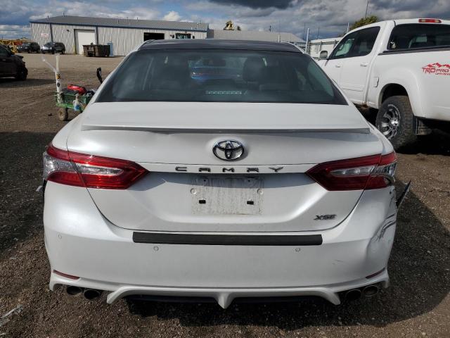  TOYOTA CAMRY 2018 Biały