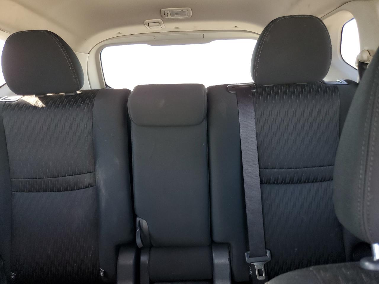 2019 Nissan Rogue S VIN: KNMAT2MV4KP522590 Lot: 84034765