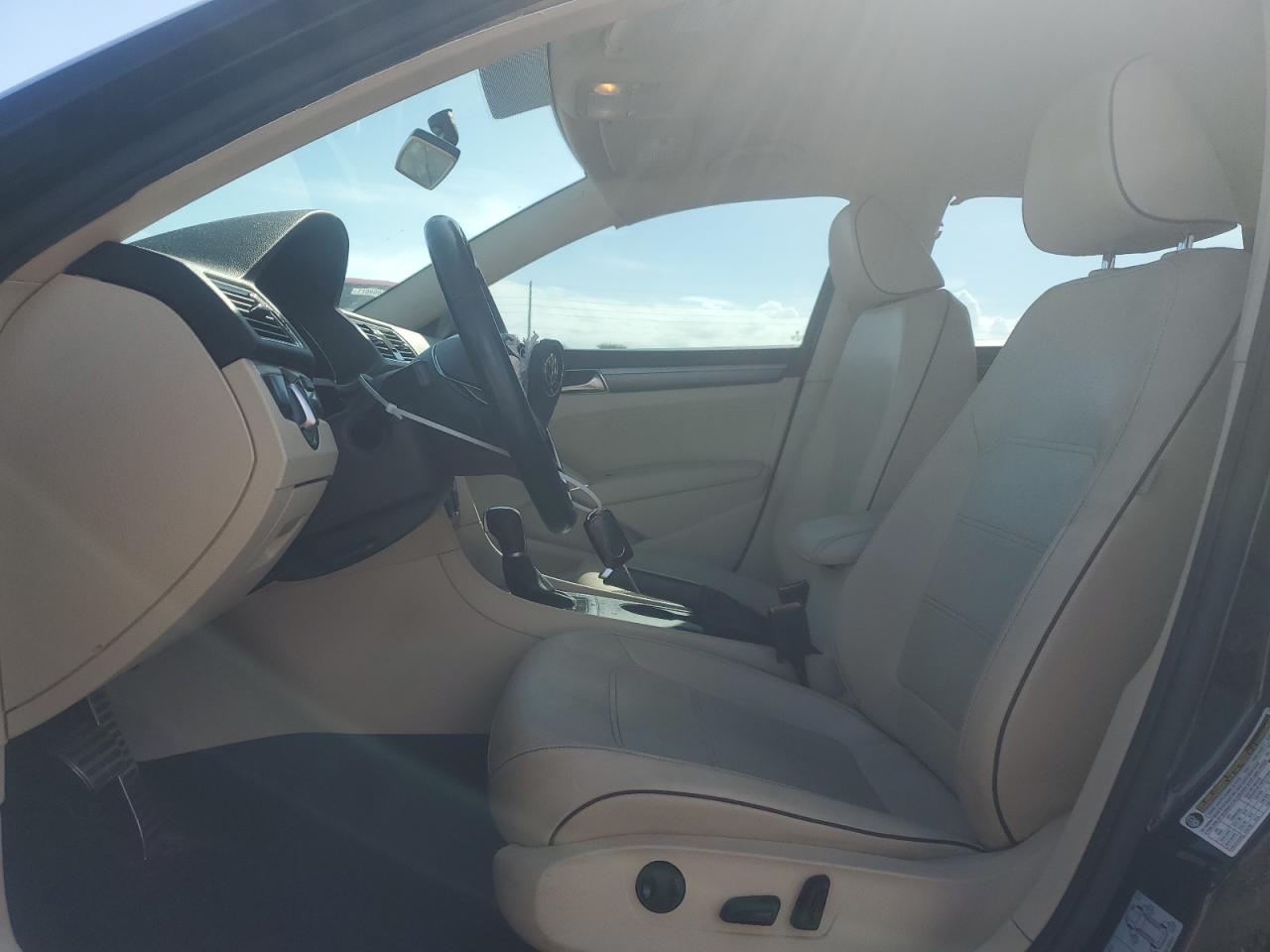 2018 Volkswagen Passat S VIN: 1VWAA7A32JC020119 Lot: 84234875