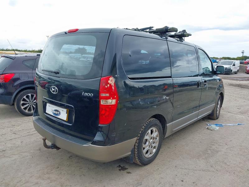 2010 HYUNDAI I800 STYLE CRDI 