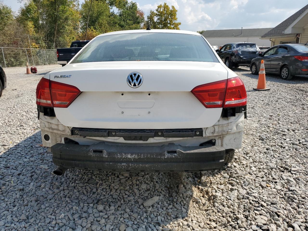 2012 Volkswagen Passat S VIN: 1VWAH7A33CC018250 Lot: 80999445