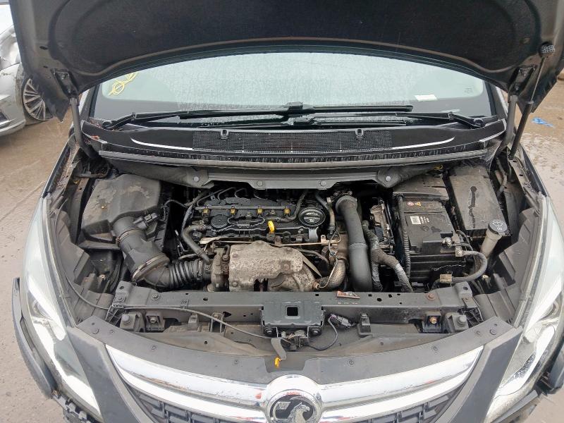 2014 VAUXHALL ZAFIRA TOU