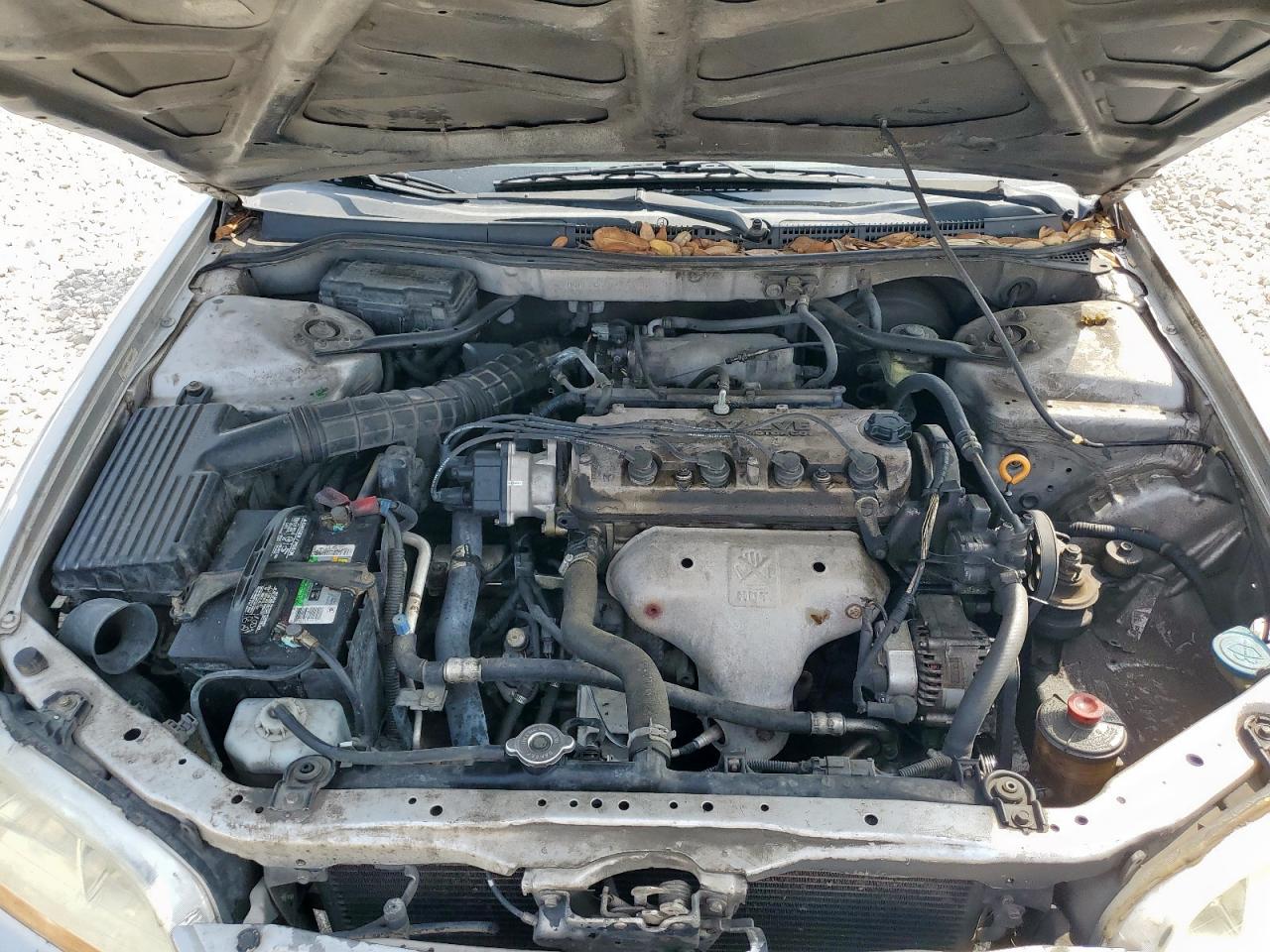 2001 Honda Accord Value VIN: 1HGCF86621A107246 Lot: 71829435