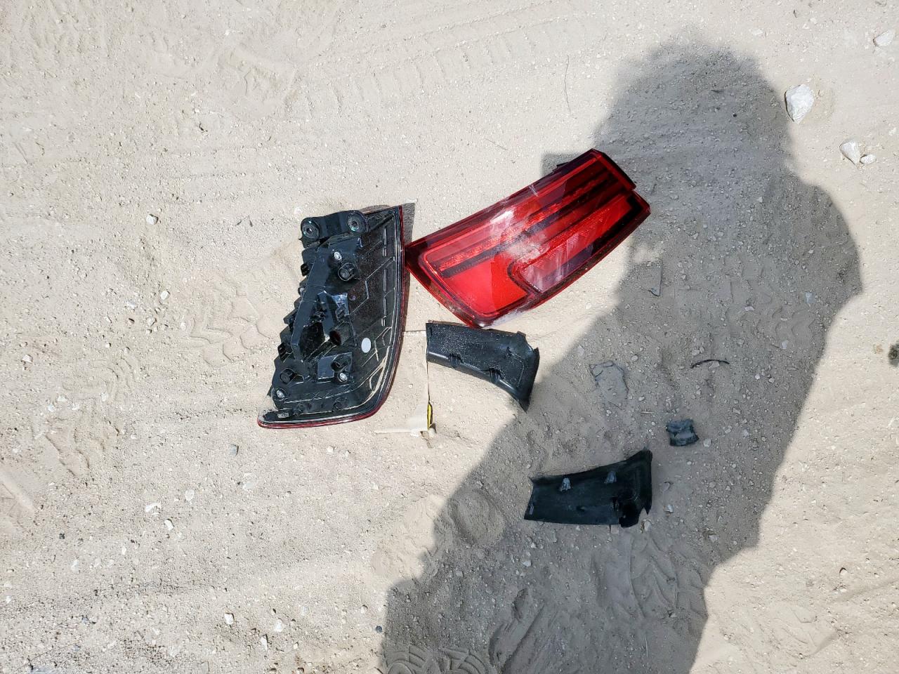 2018 Audi A3 Premium Plus VIN: WAUJ8GFF8J1004811 Lot: 80921255