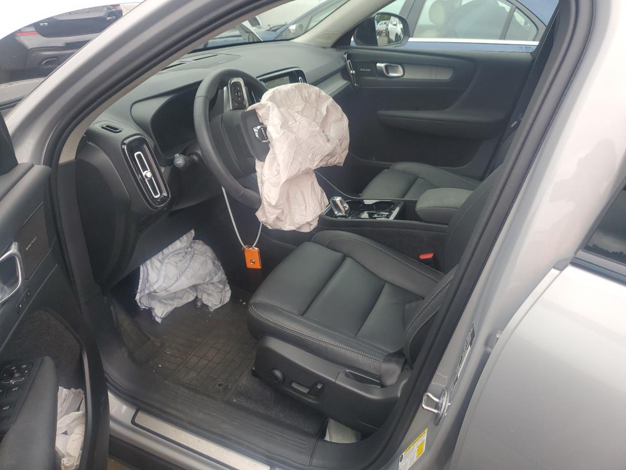 2025 Volvo Xc40 Plus VIN: YV4L12UC6S2462352 Lot: 81598385