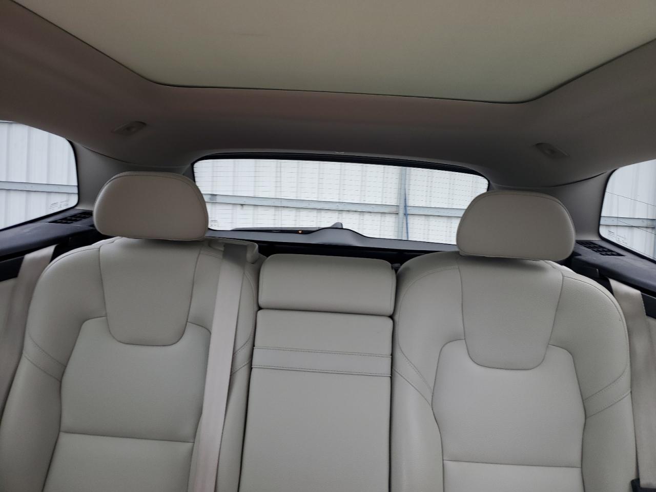 2019 Volvo Xc60 T5 VIN: LYV102RK8KB294273 Lot: 83956205